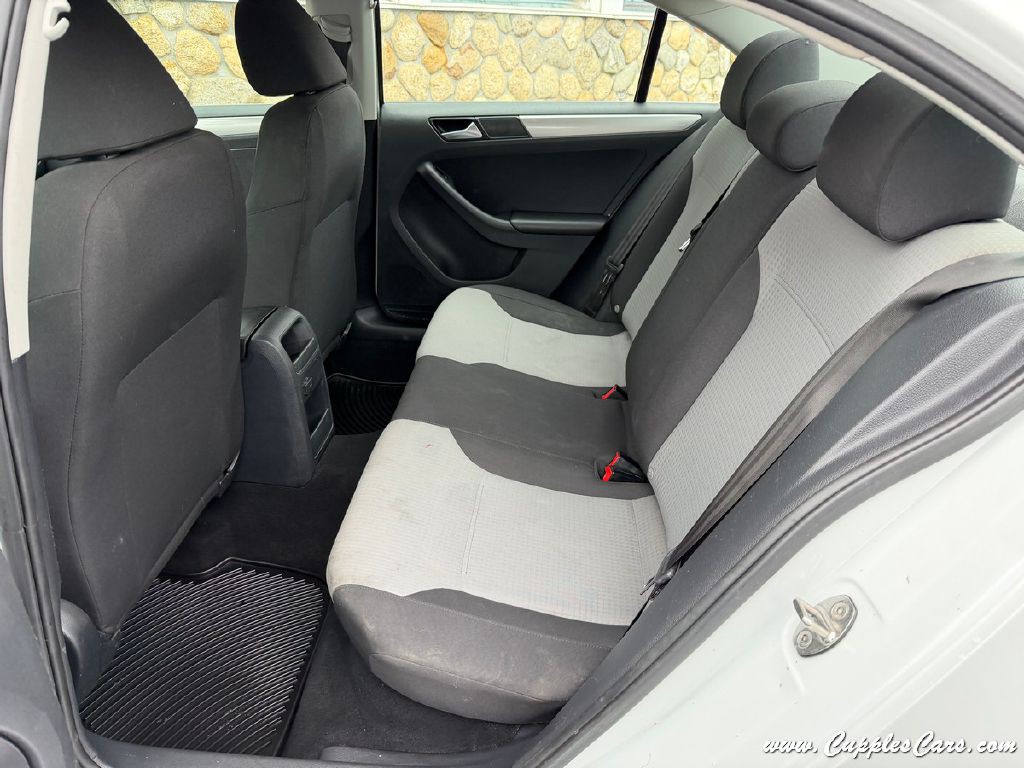 2017 Volkswagen Jetta Image 6