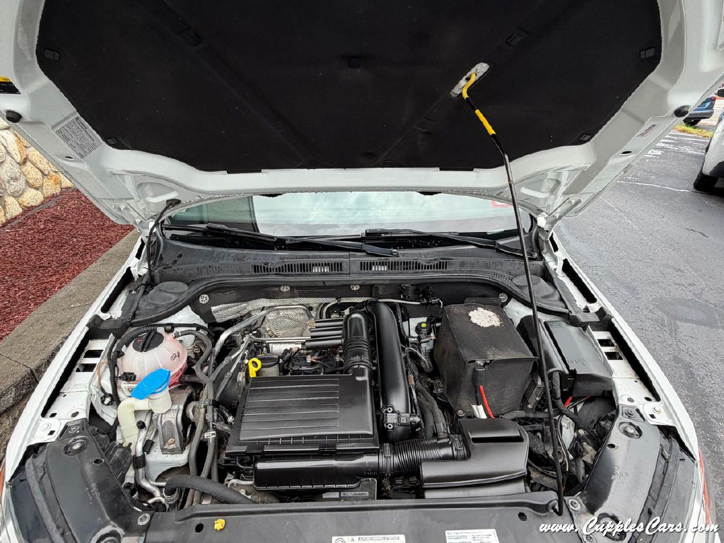 2017 Volkswagen Jetta Image 14
