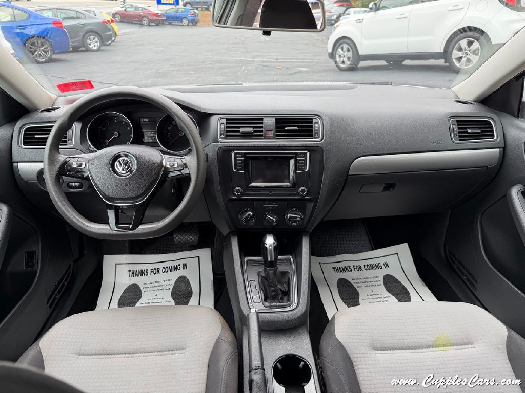 2017 Volkswagen Jetta Image 15