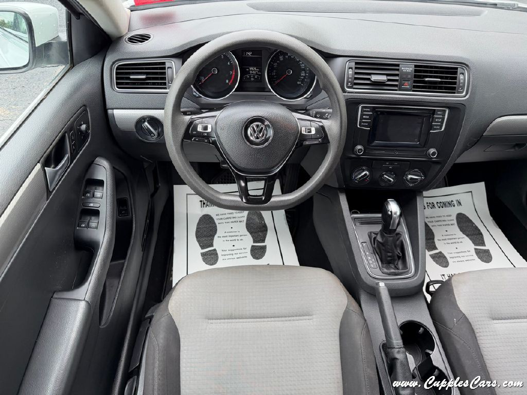 2017 Volkswagen Jetta Image 16