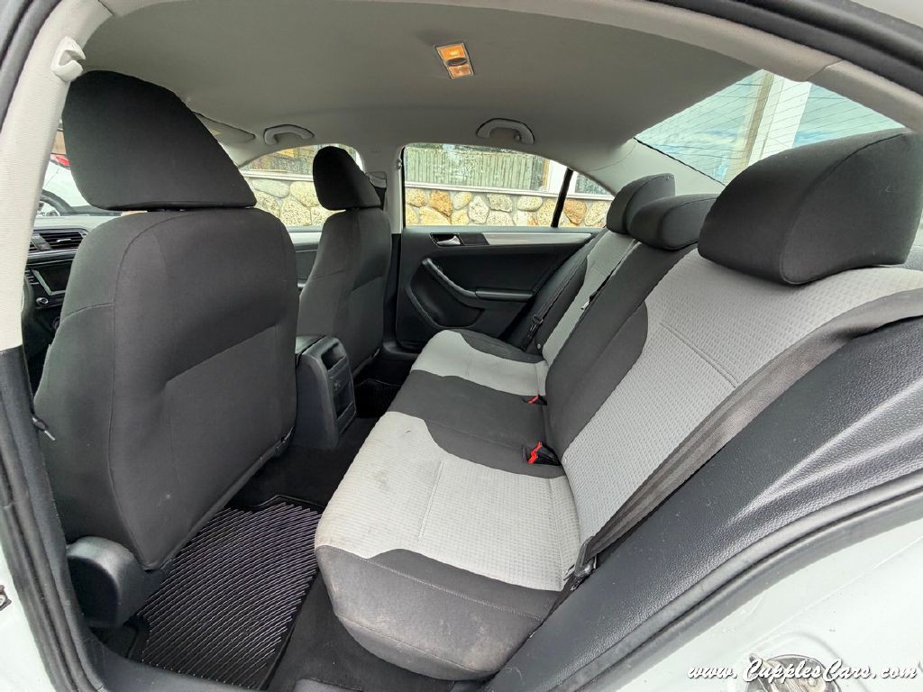 2017 Volkswagen Jetta Image 22