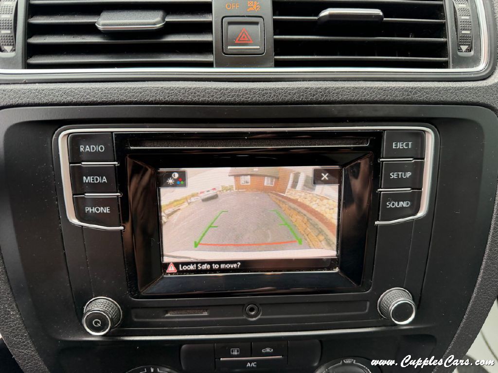 2017 Volkswagen Jetta Image 25