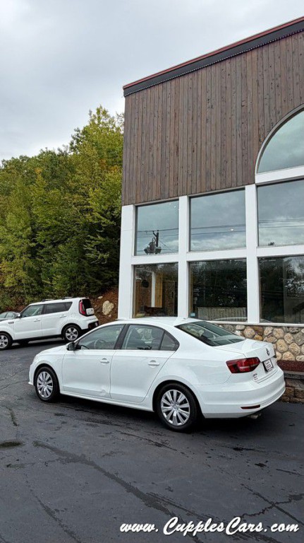 2017 Volkswagen Jetta Image 28