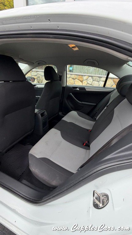 2017 Volkswagen Jetta Image 30