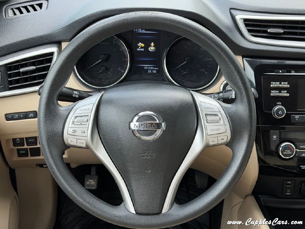 2016 Nissan Rogue Image 18