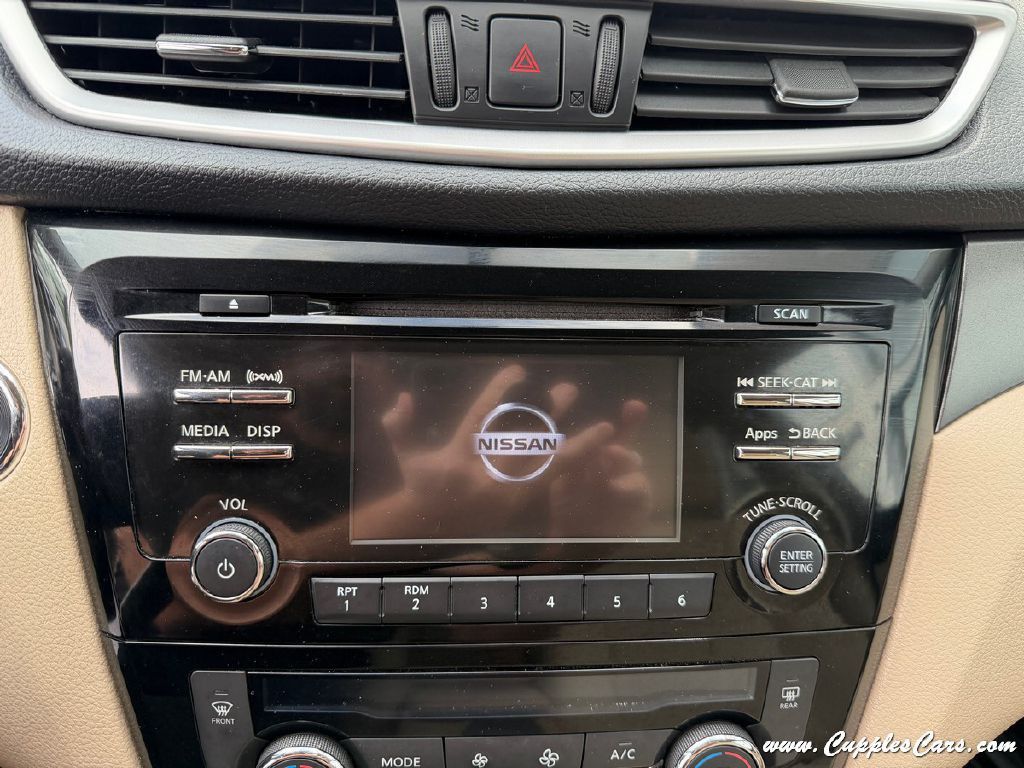 2016 Nissan Rogue Image 23