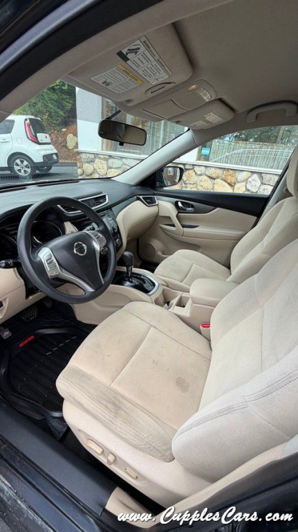 2016 Nissan Rogue Image 28