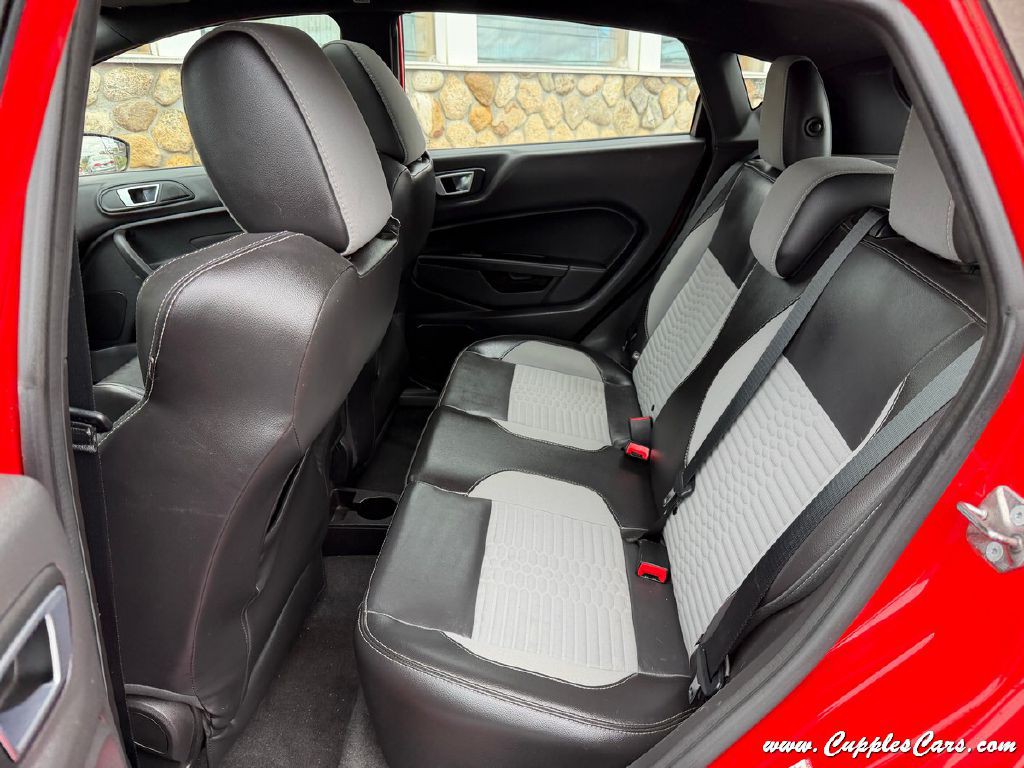 2015 Ford Fiesta Image 7