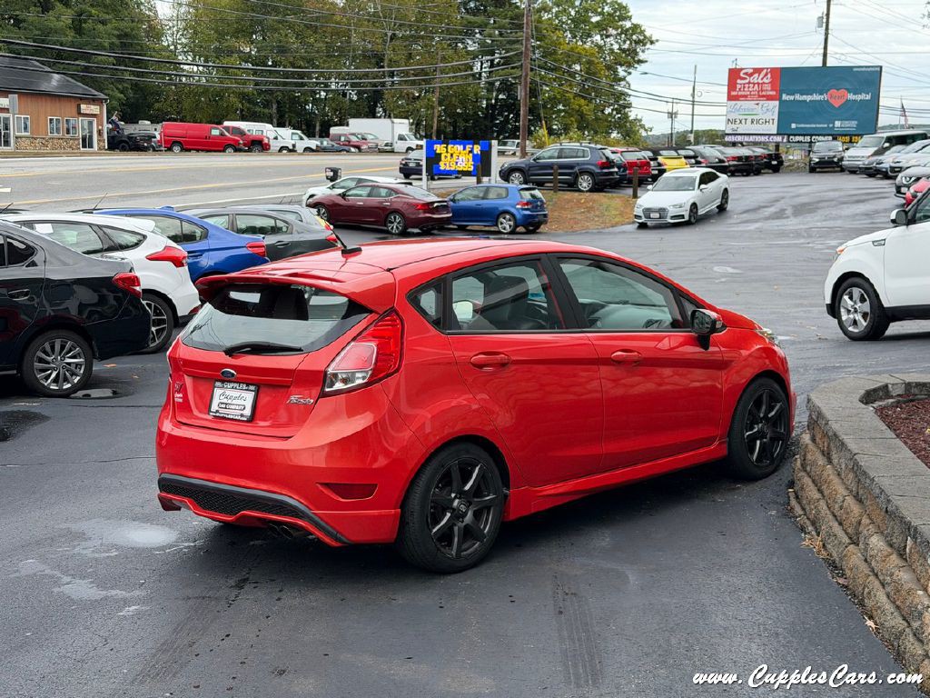 2015 Ford Fiesta Image 9