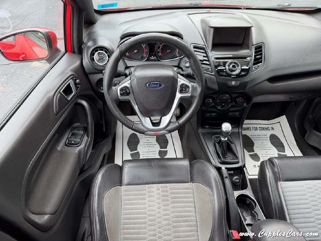 2015 Ford Fiesta Image 17