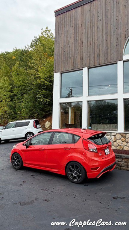 2015 Ford Fiesta Image 31