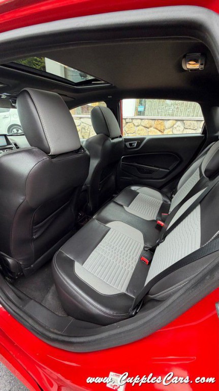 2015 Ford Fiesta Image 33