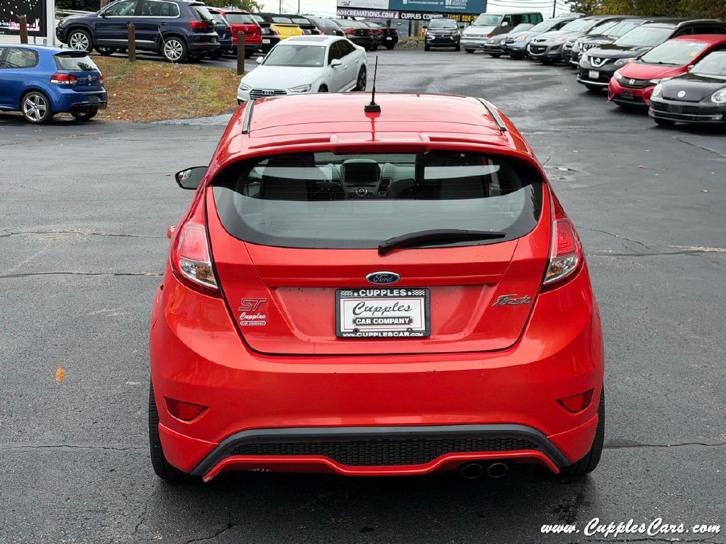 2015 Ford Fiesta Image 40