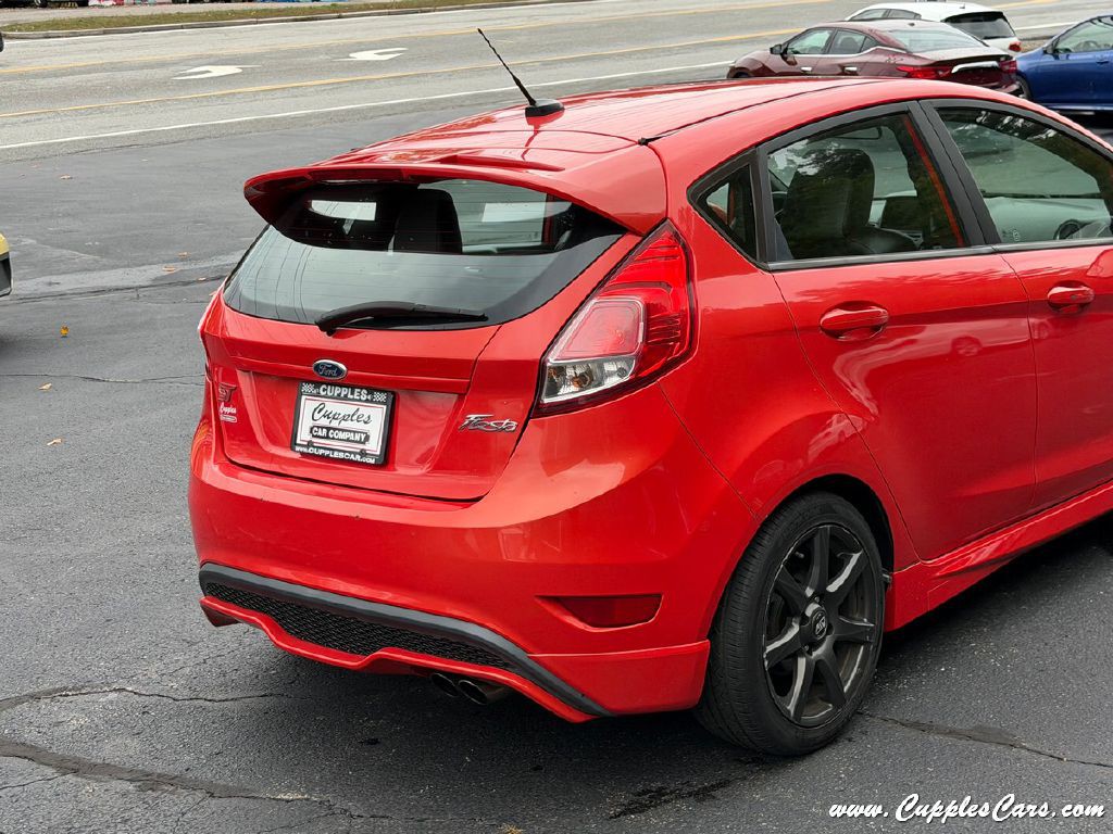 2015 Ford Fiesta Image 41