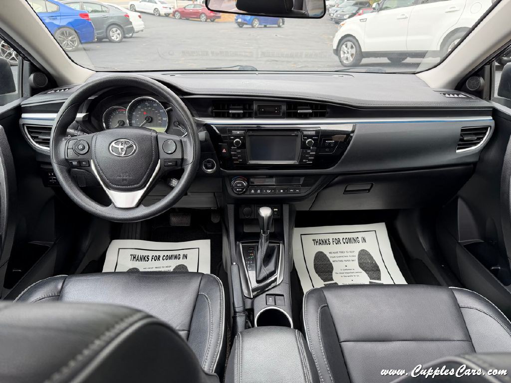 2014 Toyota Corolla Image 16