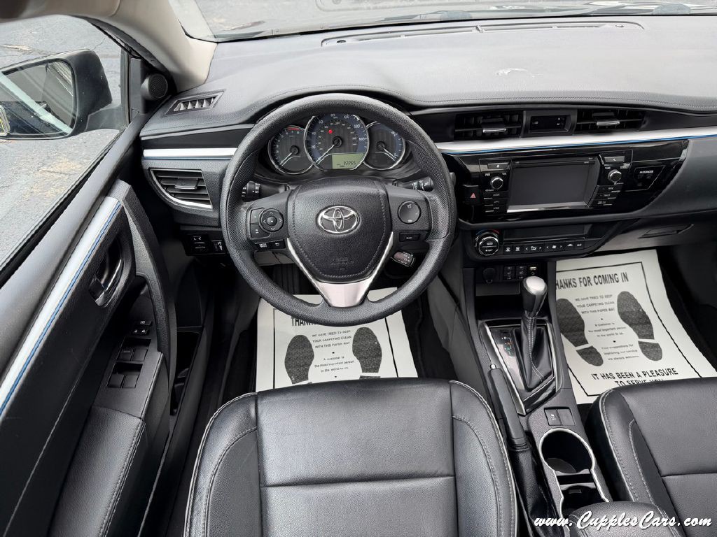 2014 Toyota Corolla Image 17