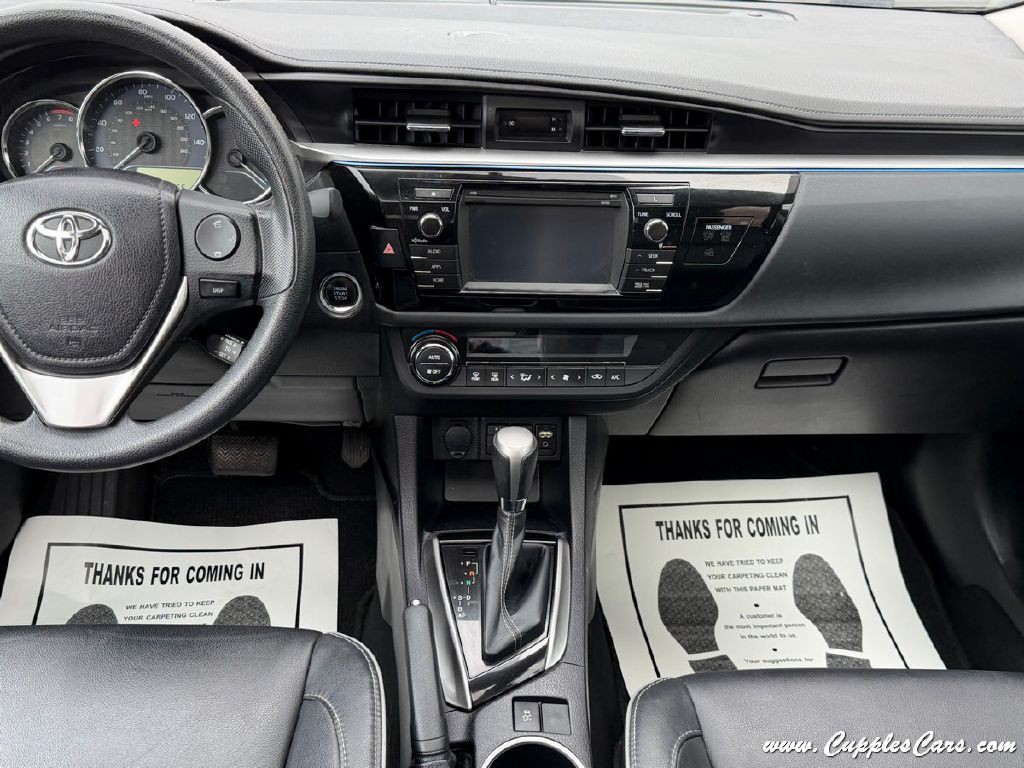 2014 Toyota Corolla Image 19