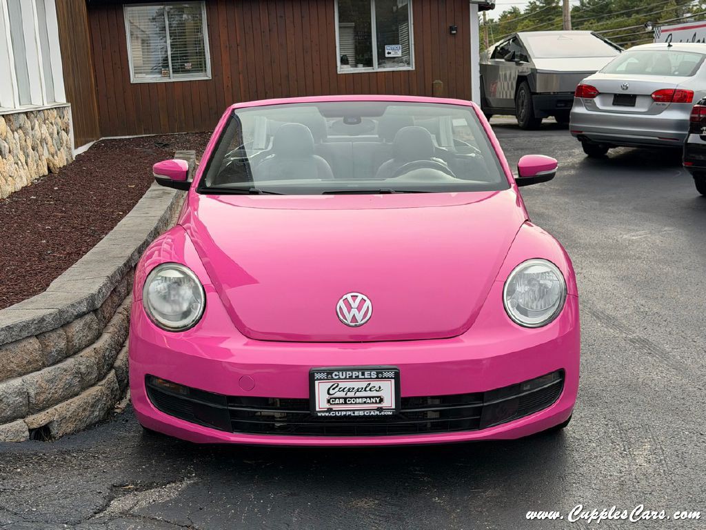 2016 Volkswagen Beetle Image 12
