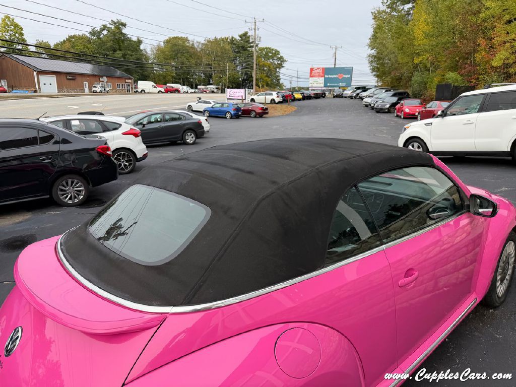 2016 Volkswagen Beetle Image 15
