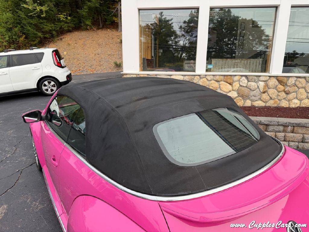 2016 Volkswagen Beetle Image 17