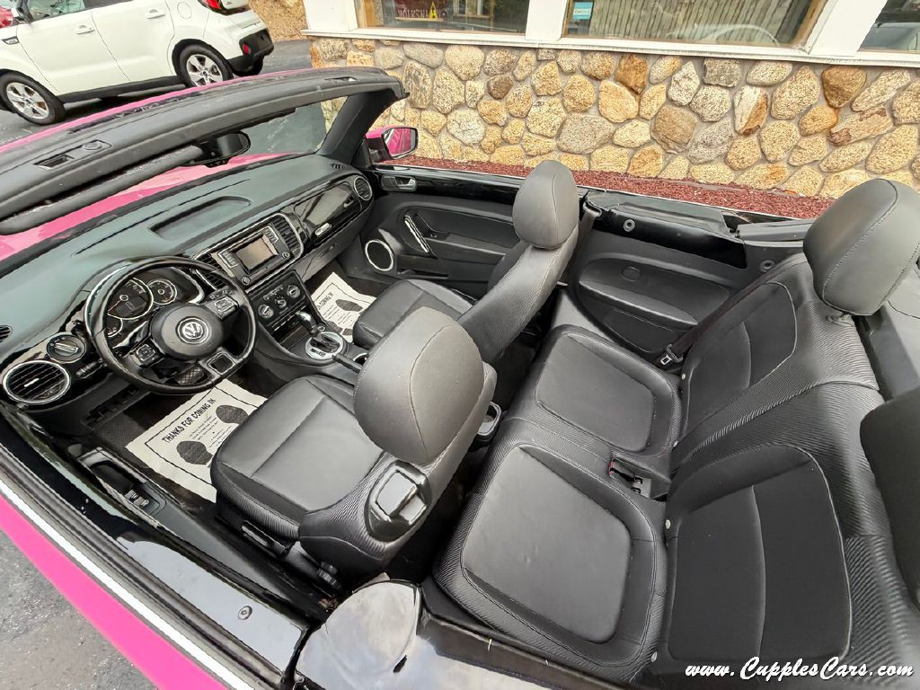 2016 Volkswagen Beetle Image 26