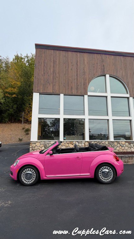 2016 Volkswagen Beetle Image 28