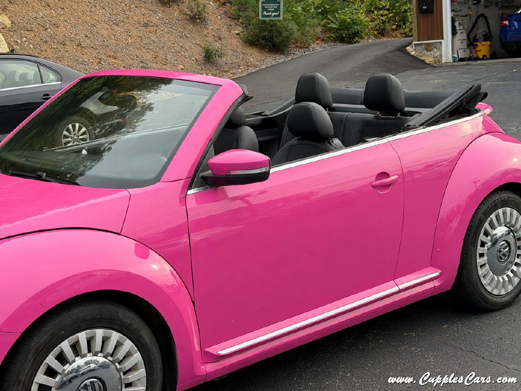 2016 Volkswagen Beetle Image 35