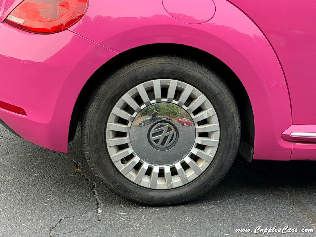 2016 Volkswagen Beetle Image 42