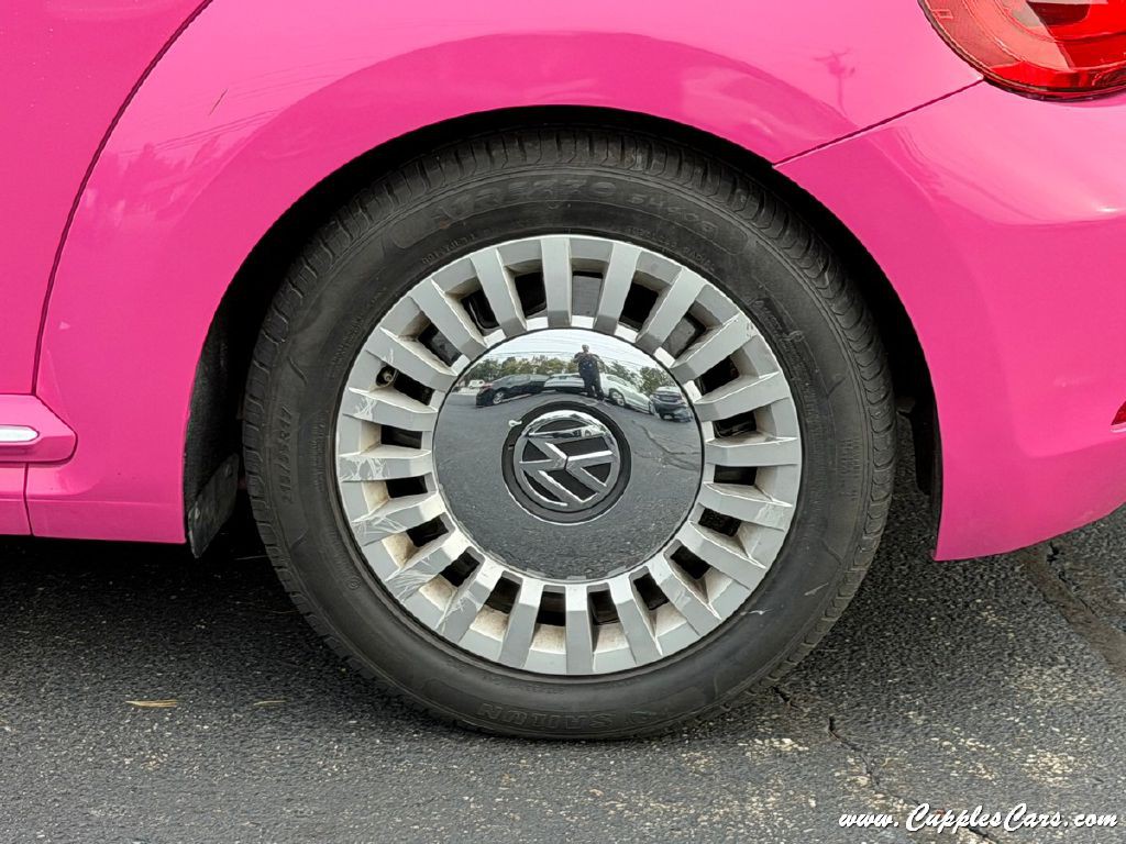 2016 Volkswagen Beetle Image 43