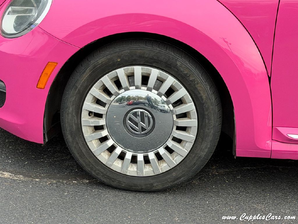 2016 Volkswagen Beetle Image 44