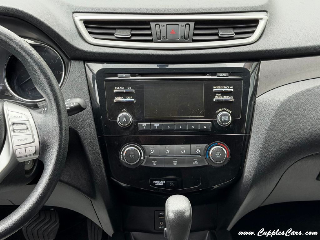 2014 Nissan Rogue Image 18