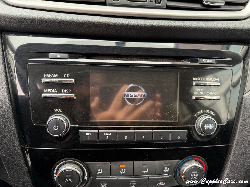 2014 Nissan Rogue Image 26