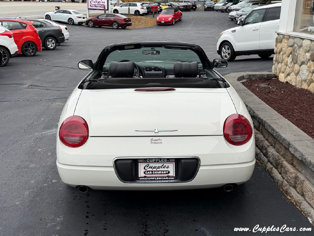 2002 Ford Thunderbird Image 8