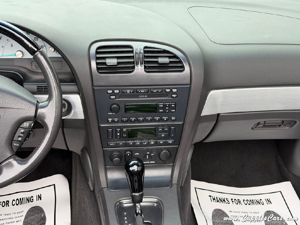 2002 Ford Thunderbird Image 21