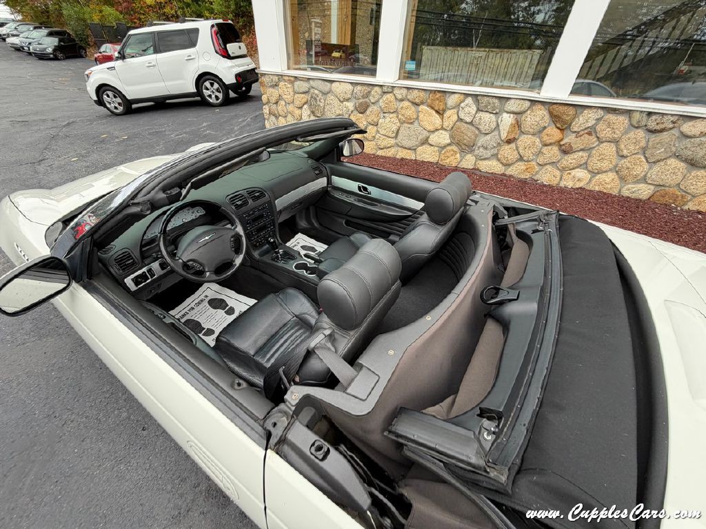 2002 Ford Thunderbird Image 26