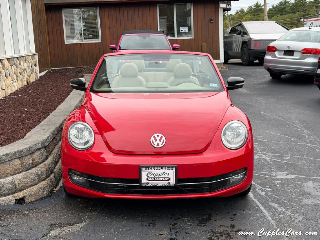 2013 Volkswagen Beetle Image 13