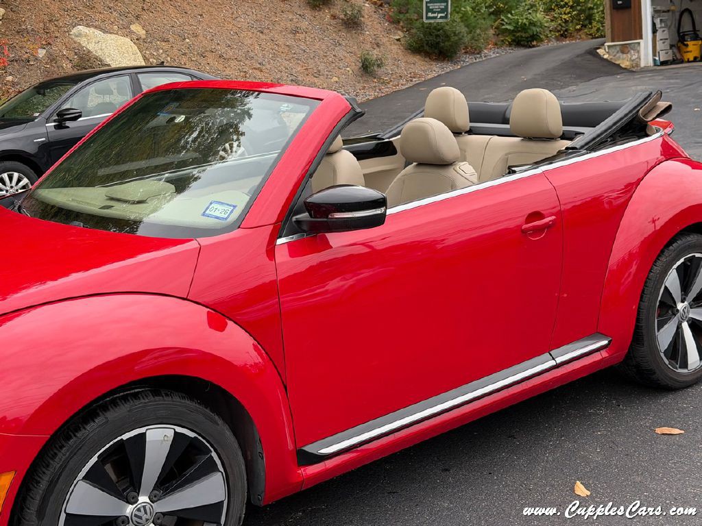 2013 Volkswagen Beetle Image 37