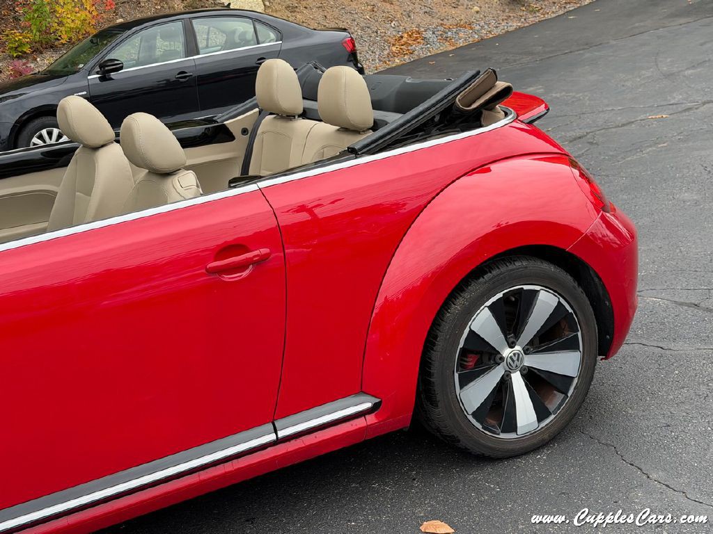 2013 Volkswagen Beetle Image 38