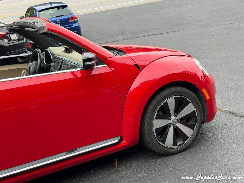 2013 Volkswagen Beetle Image 42