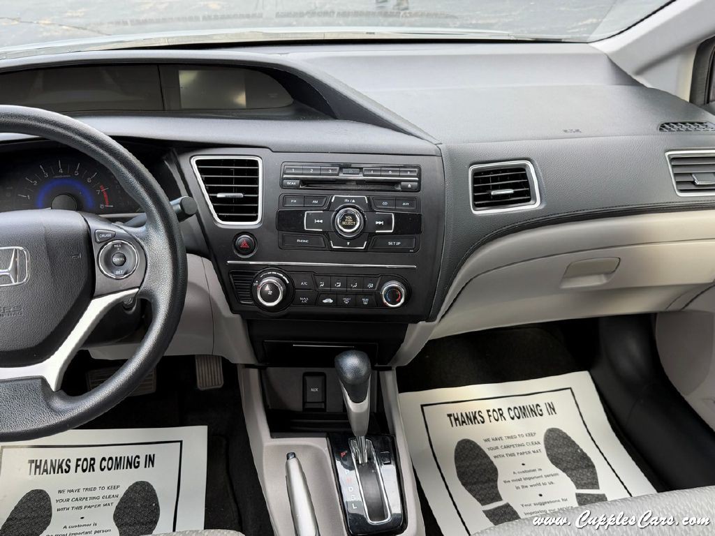 2015 Honda Civic Image 17