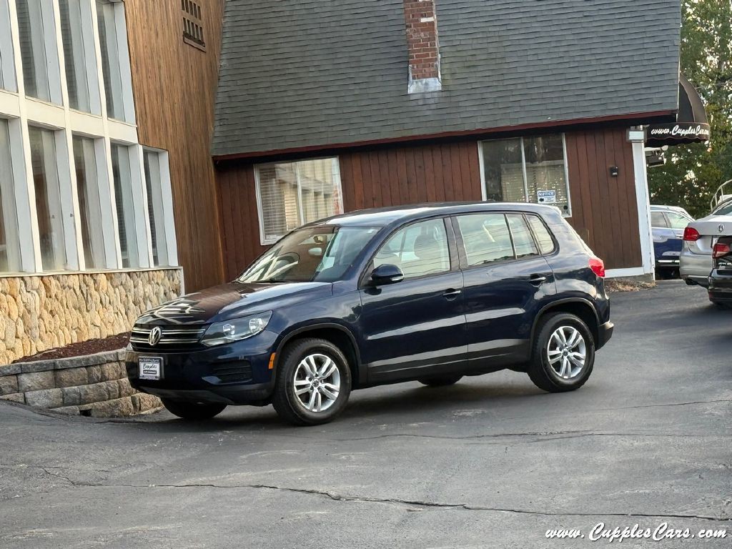 2012 Volkswagen Tiguan Image 1