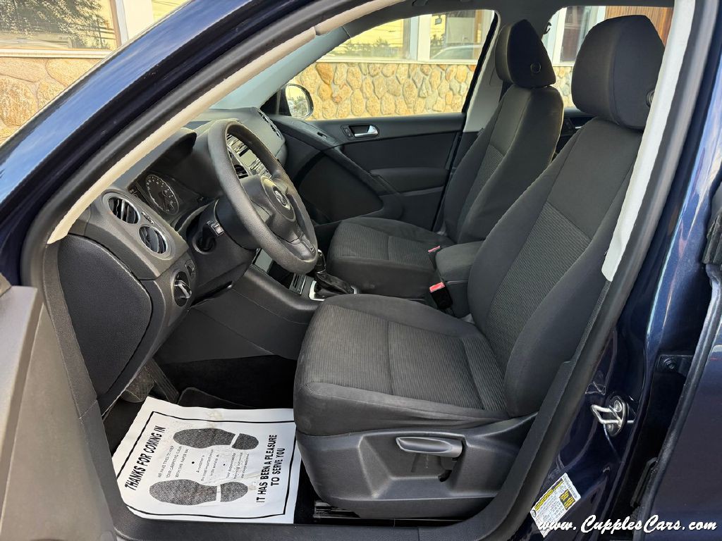 2012 Volkswagen Tiguan Image 3