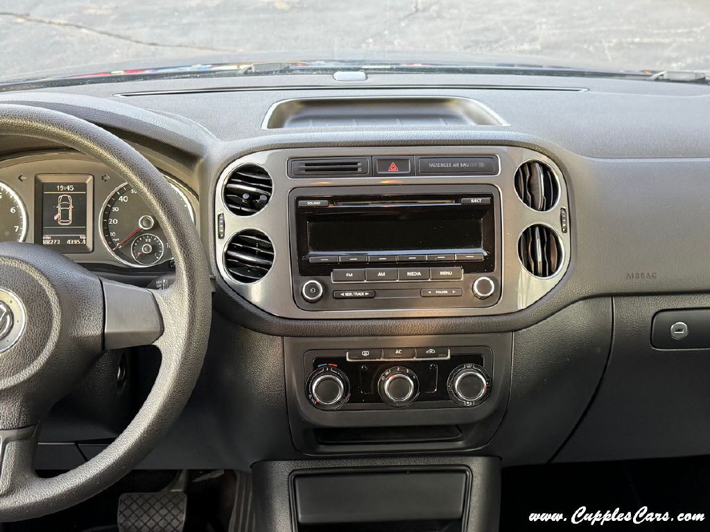 2012 Volkswagen Tiguan Image 18