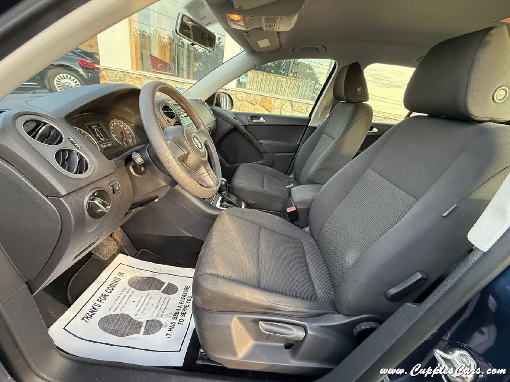 2012 Volkswagen Tiguan Image 24