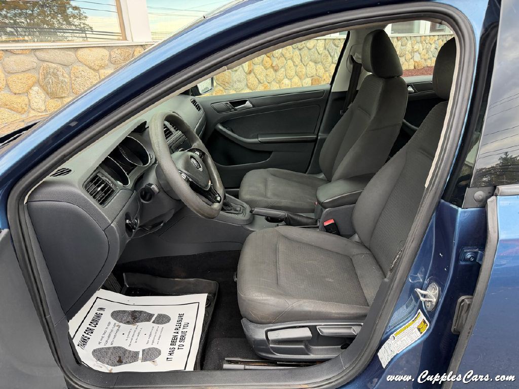 2016 Volkswagen Jetta Image 3