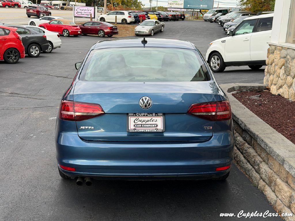 2016 Volkswagen Jetta Image 9