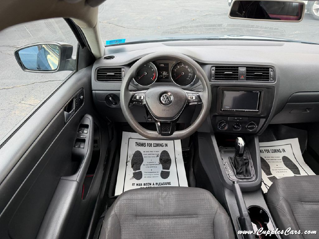 2016 Volkswagen Jetta Image 16
