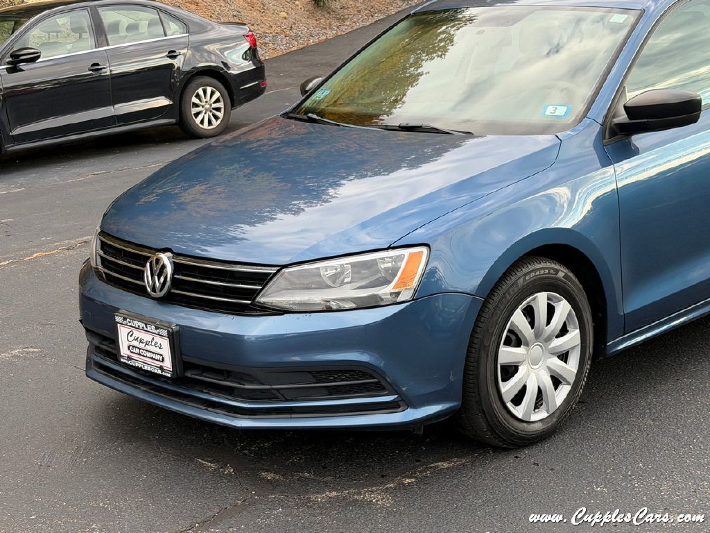 2016 Volkswagen Jetta Image 33