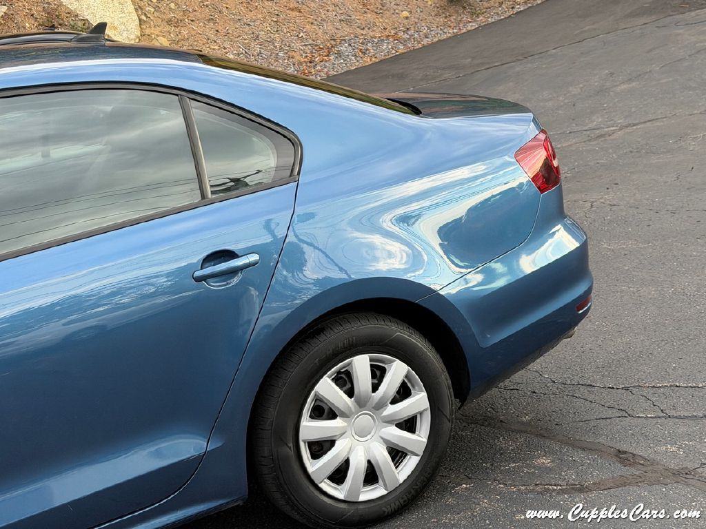 2016 Volkswagen Jetta Image 36