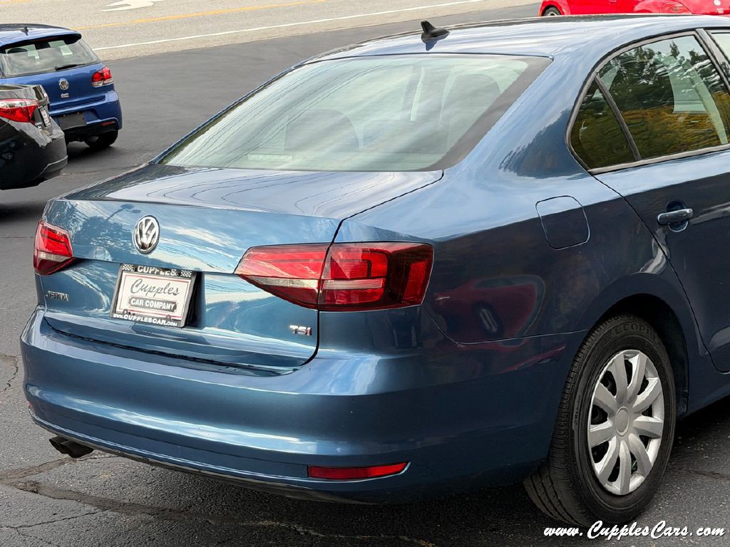 2016 Volkswagen Jetta Image 38